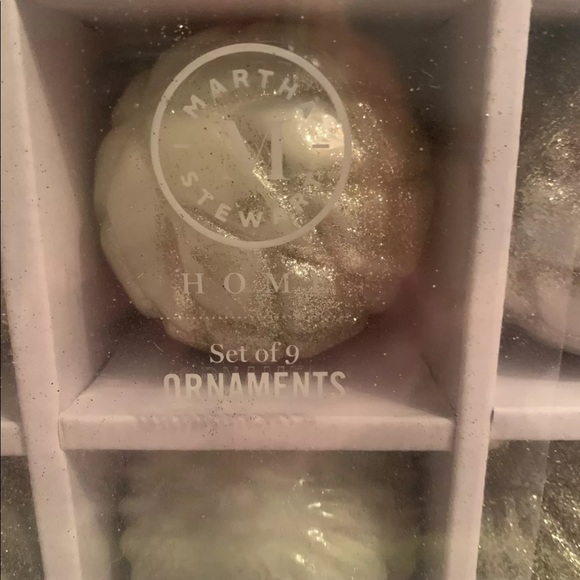 Martha Stewart Christmas Ornaments White/Off White And Gold Glitter - Picture 15 of 15